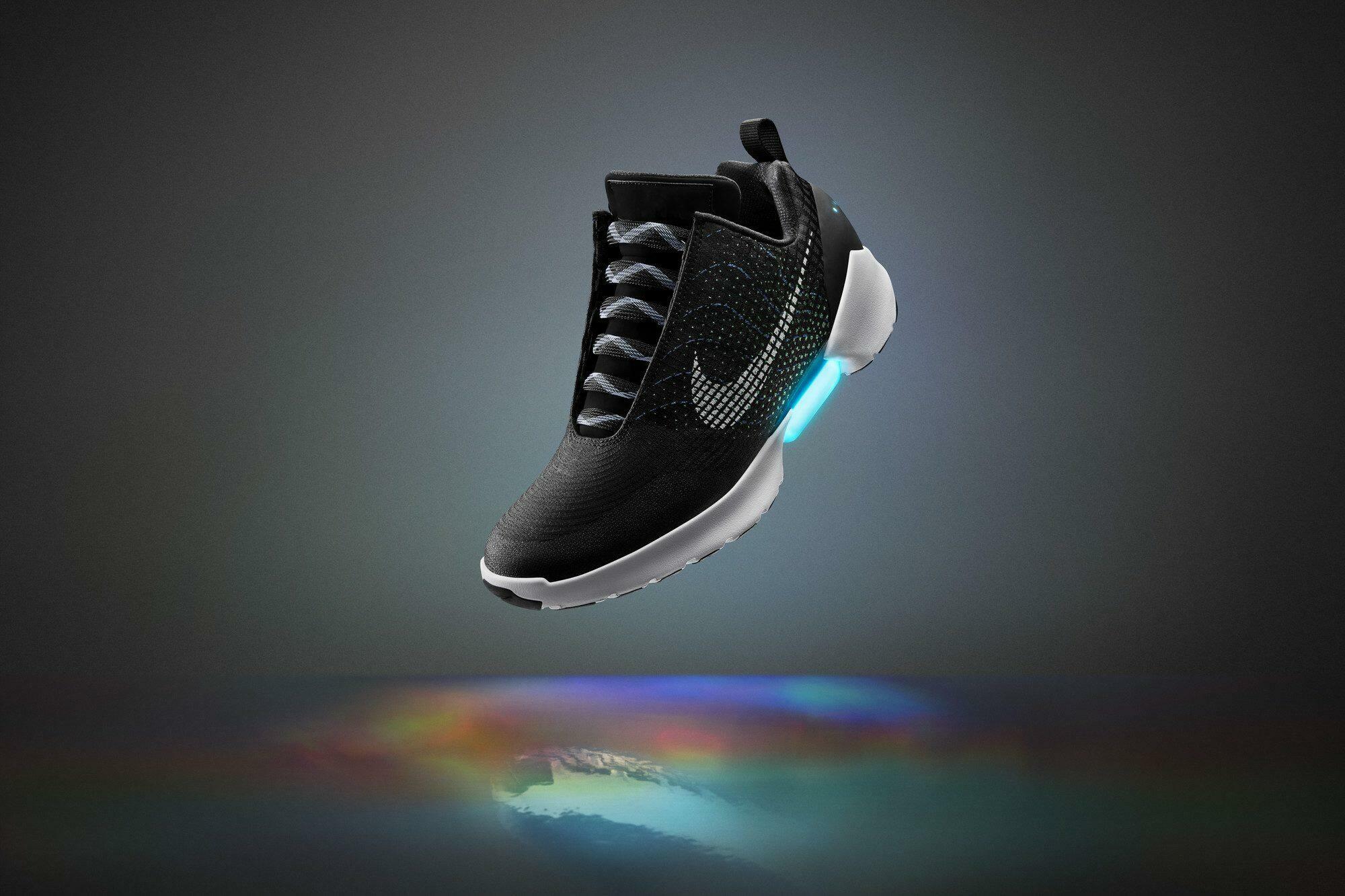 fy16_inno_snowcap_v2_hero_rt_noearl_v1_original