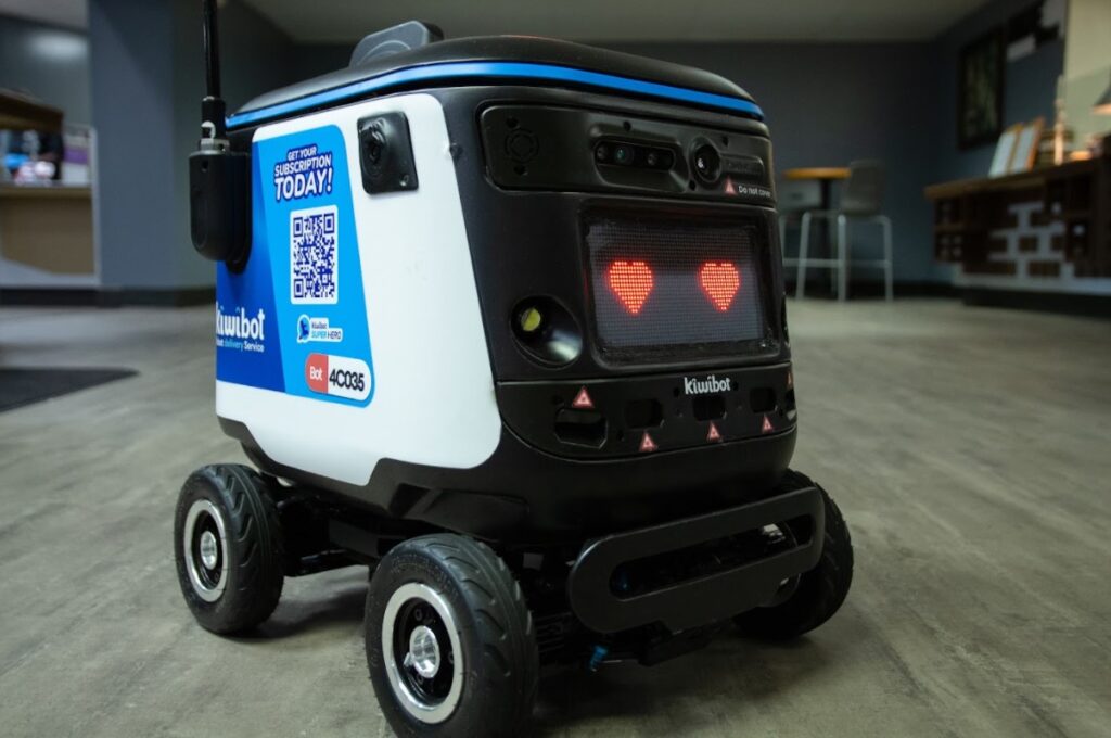 Photo du Kiwibot pour la livraison par robot